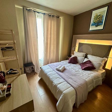 Hotel Victor Hugo Clamart Buitenkant foto