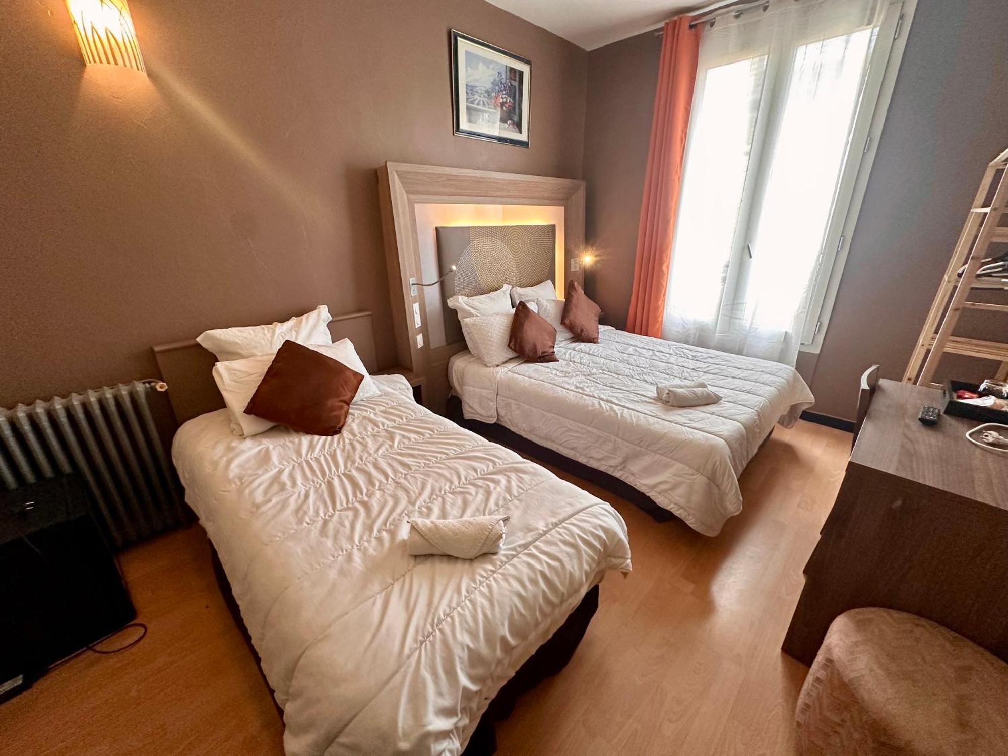 Hotel Victor Hugo Clamart Buitenkant foto