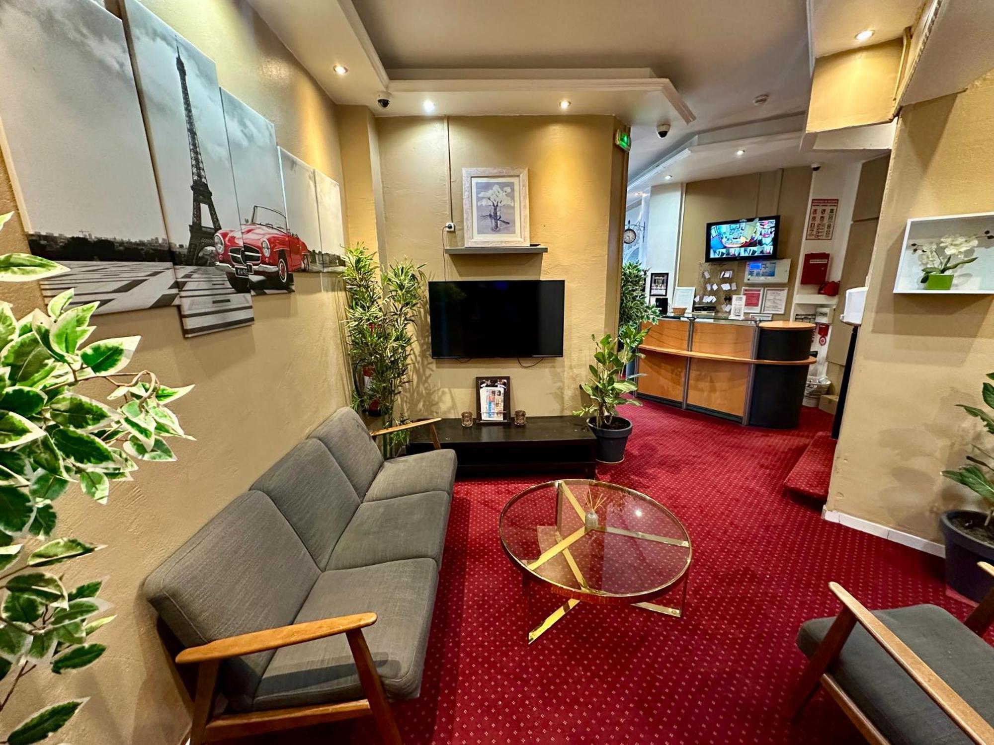 Hotel Victor Hugo Clamart Buitenkant foto