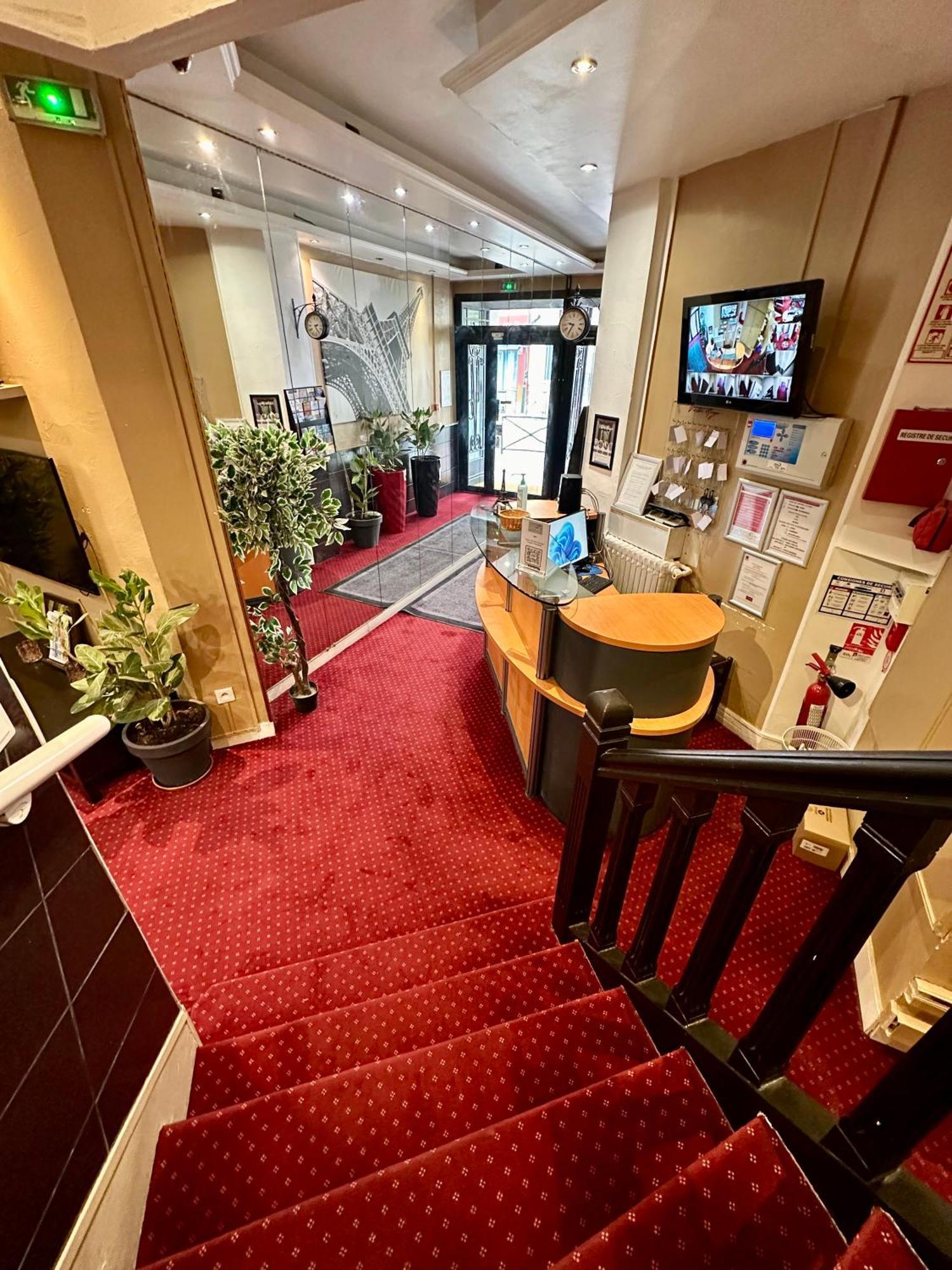 Hotel Victor Hugo Clamart Buitenkant foto